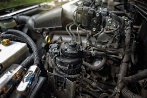 How to avoid damaging your diesel engine by putting petrol in it? How to avoid damaging your diesel engine by putting petrol in it?