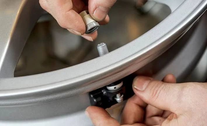 A Guide to Tire Pressure Sensor Reset Across Different Car Brands: How TPMS Works A Guide to Tire Pressure Sensor Reset Across Different Car Brands: How TPMS Works