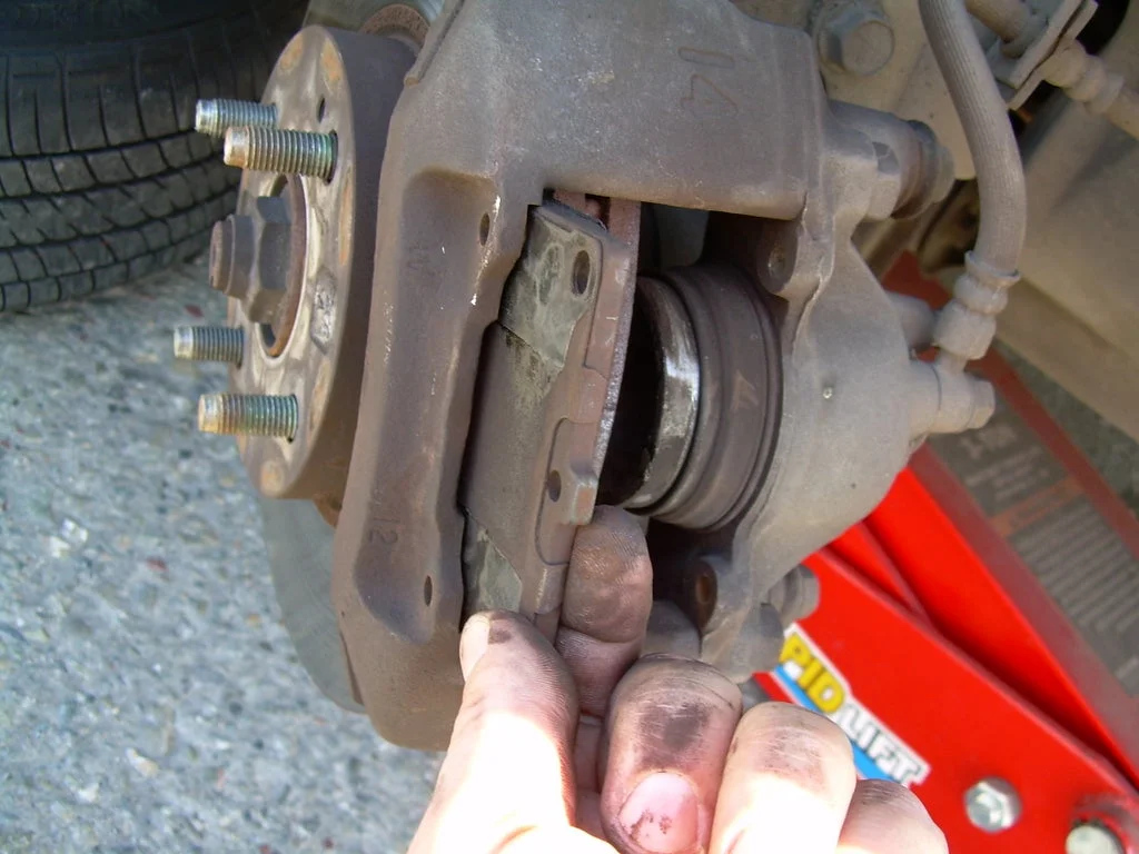 Step 9: Wheel Cylinder and Caliper Check Step 9: Wheel Cylinder and Caliper Check