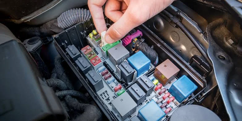 Step 1: Check the Fuel Pump Fuse and Relay Step 1: Check the Fuel Pump Fuse and Relay