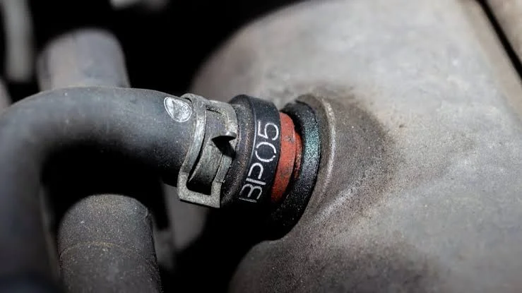 How PCV System Failure Can Cause Oil Leaks in An Engine How PCV System Failure Can Cause Oil Leaks in An Engine