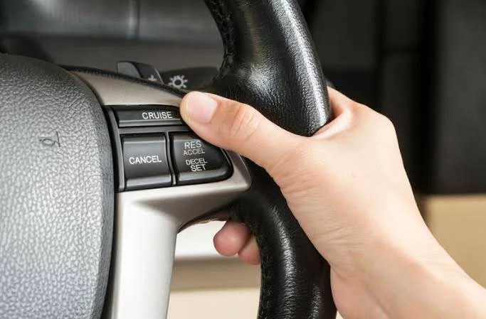 Setting Cruise Control Setting Cruise Control