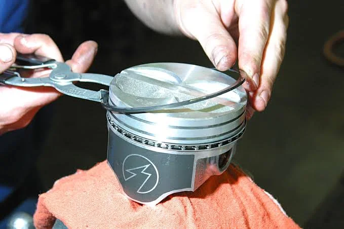 What are the functions of piston rings? What are the functions of piston rings?