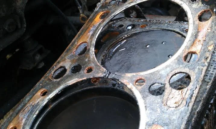 Signs of a Worn Out Gasket Signs of a Worn Out Gasket