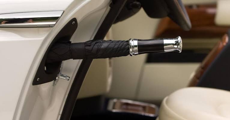 This Rolls-Royce Has An Umbrella That Dries Itself Inside The Door