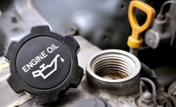 The Oil Change Dilemma: Decoding the Importance of Time vs. Mileage and Their Effects