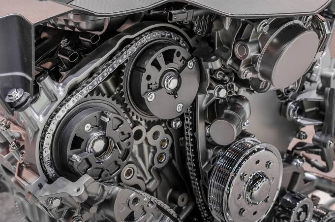The Mechanism of Timing Chains: Understanding their Function and Importance in Automotive Engines