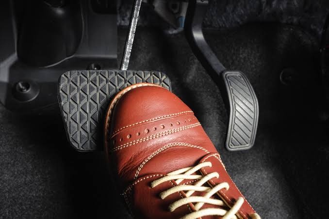 Troubleshooting a Hard Brake Pedal: Causes and Solutions