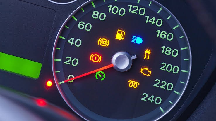 Decoding Dashboard Lights: 50 Common Indicators, Causes, and Troubleshooting Tips