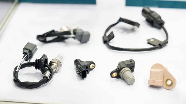 Unveiling Engine Sensors: Detecting Problems Before They Worsen