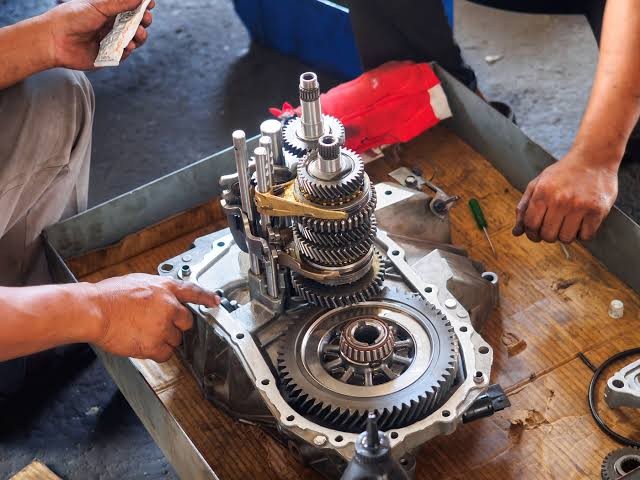 Smooth Shifting: Navigating Common Transmission Problems and Effective Solutions