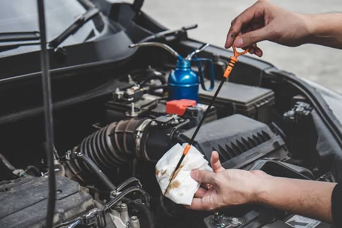 What Determines The Amount of Oil In an Engine?
