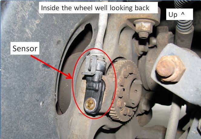 C0045 and C0046: Left Rear Wheel Speed Circuit Malfunction