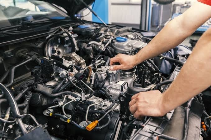 How to Fix a Car Engine That Stops Abruptly and Won't Start