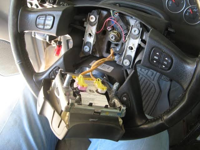 B0041 - Left Front or Driver Side Deployment Loop Open