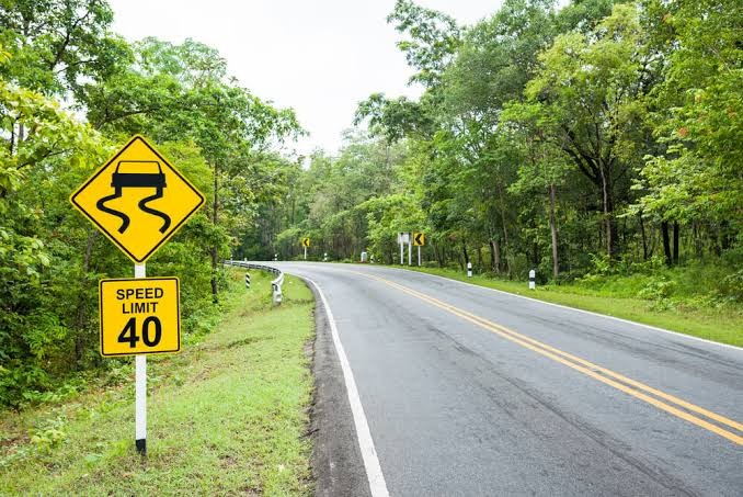 How to Drive Safely on Slippery Roads: A Comprehensive Guide