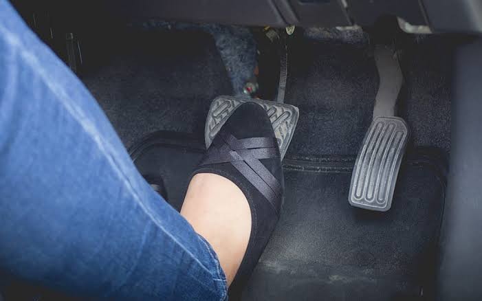 Why Does My Engine Stop When I Apply the Brakes?  (Manual and i-Stop Explained)