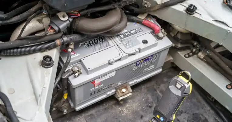 How to Reset a Car Computer After Replacing the Battery