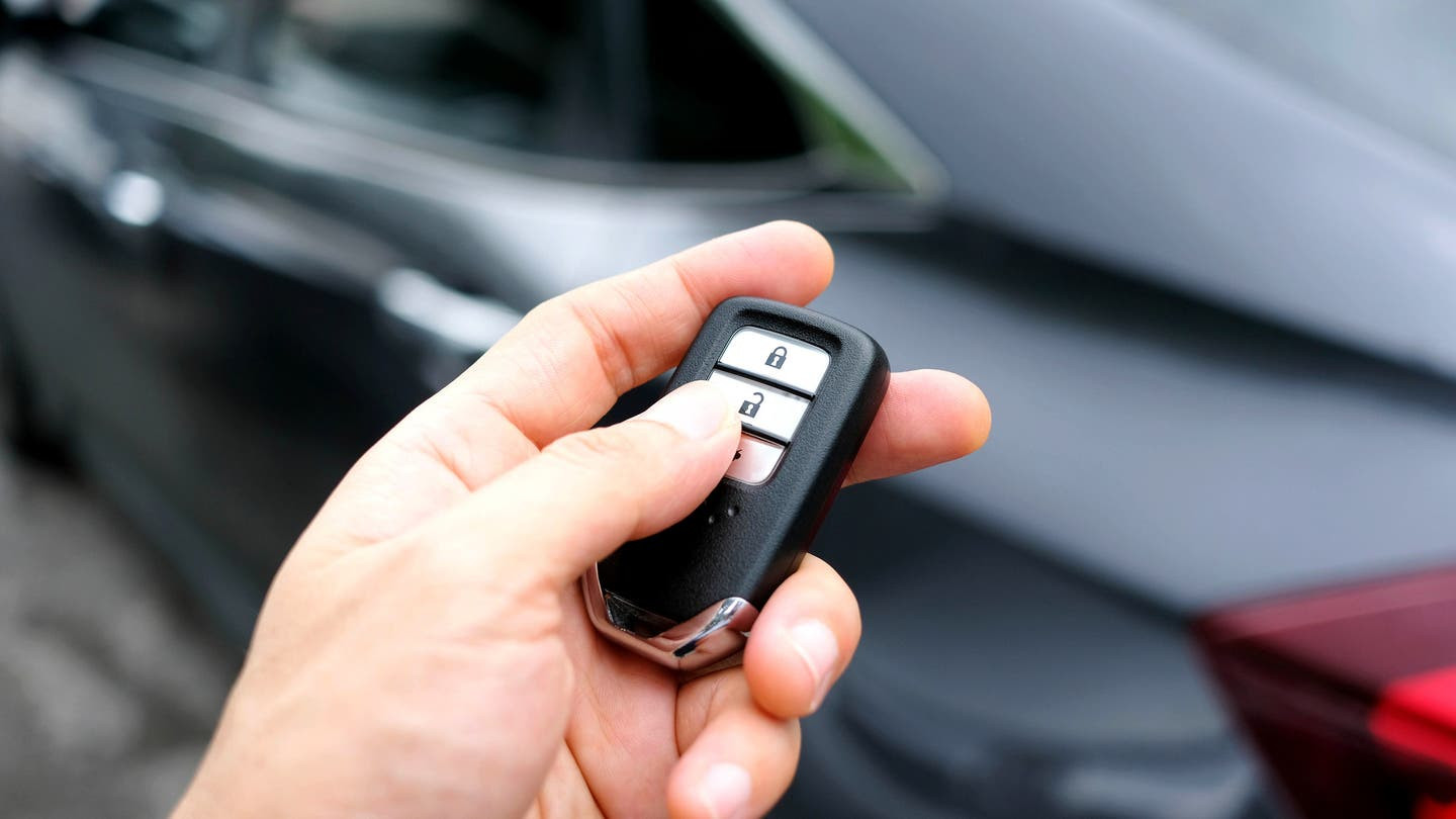 What Happens If You Drive a Keyless Car Without the Key?