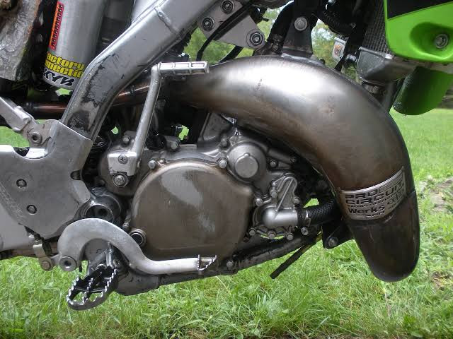 How Expansion Chambers Boost the Power of 2-Stroke Engines
