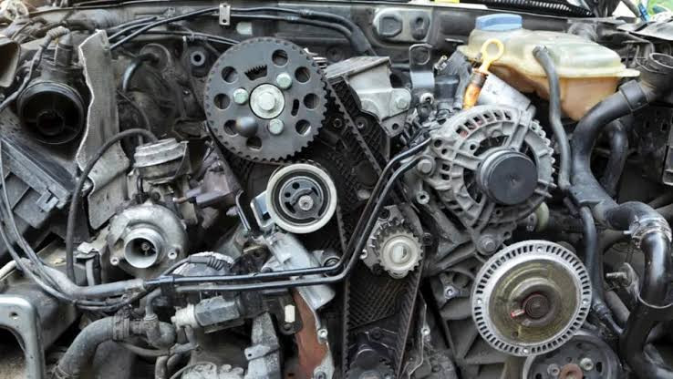 Engine Rattles When Accelerating? Diagnose the Cause Yourself