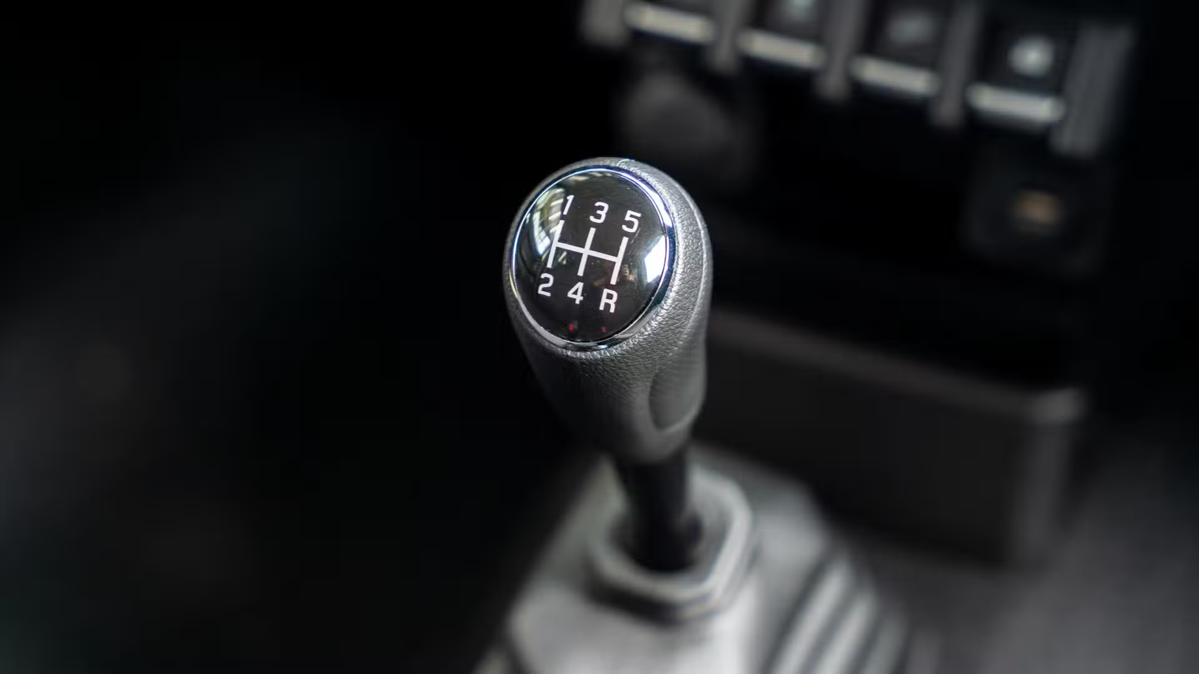 The One Mistake People Make When Skipping Gears in Manual Transmission