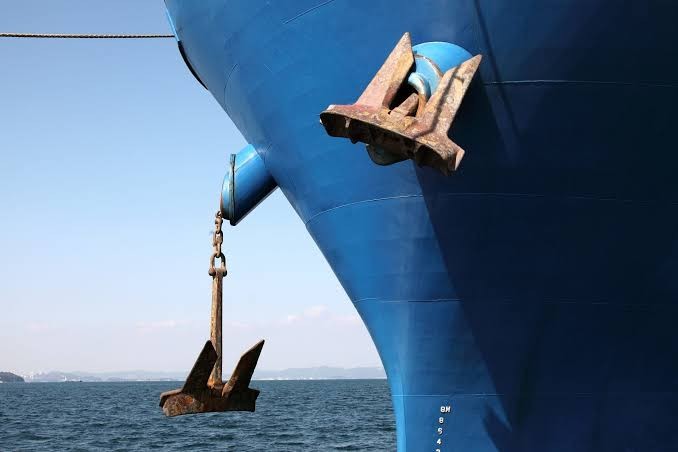 What Happens If You Drop The Anchor At Full Speed?