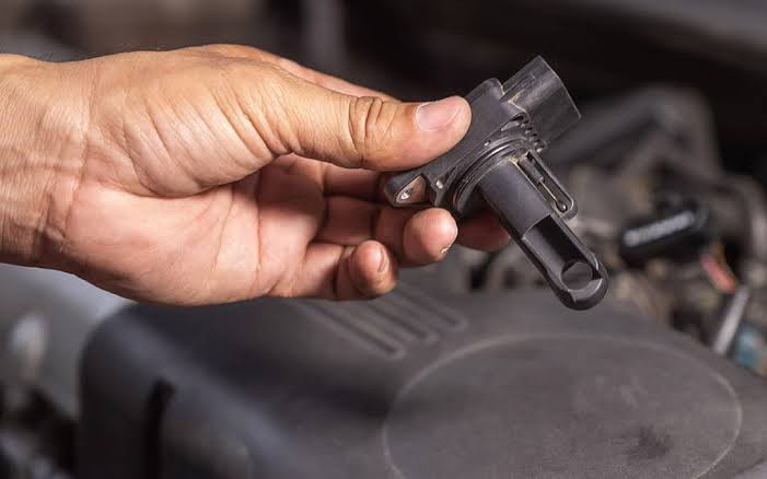 Mass Air Flow Sensor (MAF): How It Works, Symptoms and Problems.
